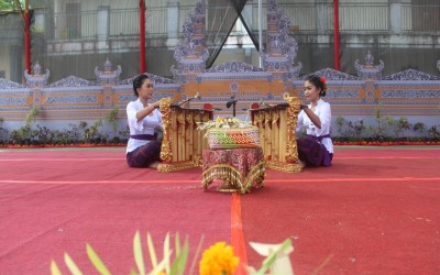 LOMBA MEGENDER  PERTAMA DI BANGLI DAN LOMBA KARAOKE LAGU PUCUK BANG  MEMERIAHKAN HUT XVIII SMKN 4 BANGLI